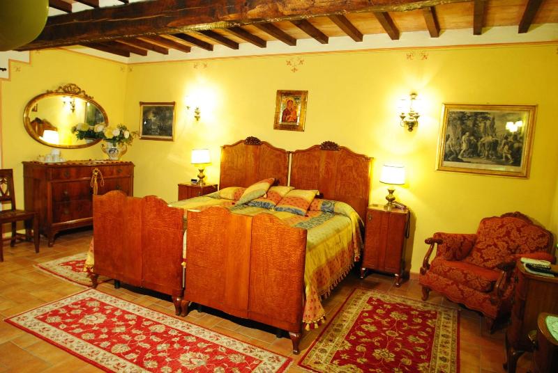 Albergo Torre Sangiovanni - Oda
