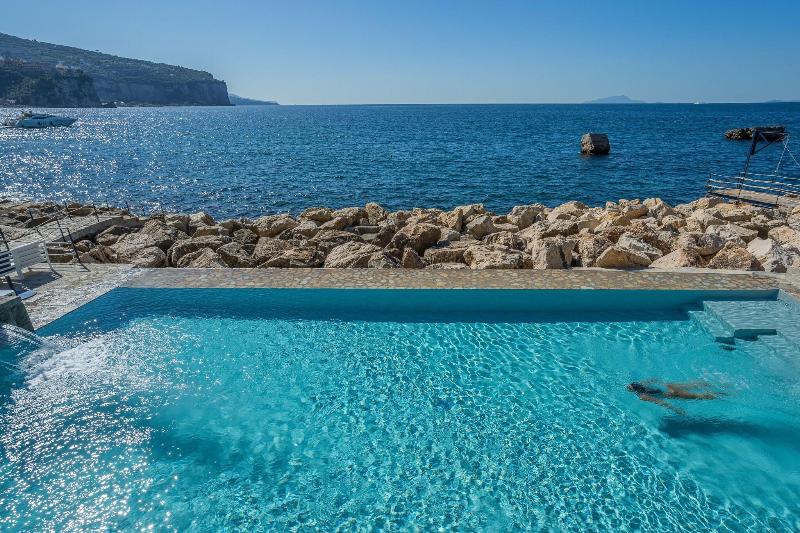 Capo La Gala Hotel & Wellness - Havuz