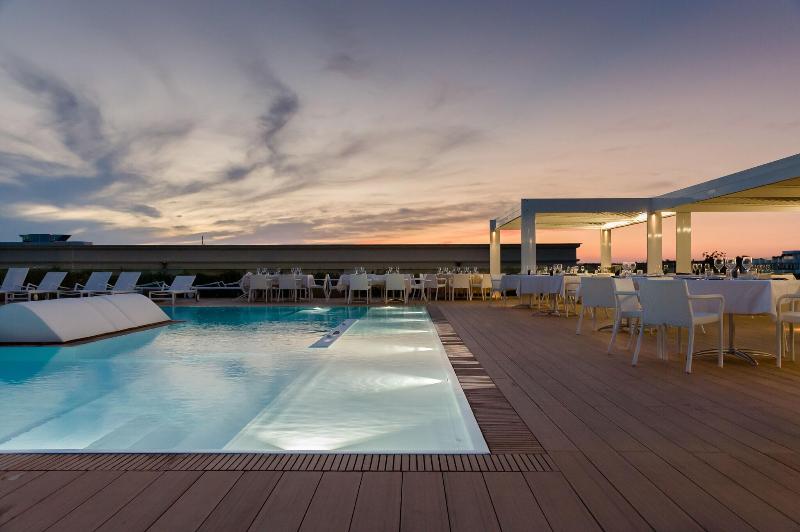Le Dune Suite Hotel - Havuz