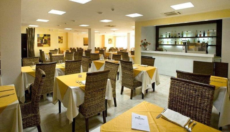 Hotel Club Ravezzo - Restoran