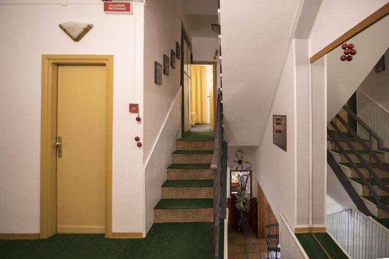 Hotel Pinguino - Lobi