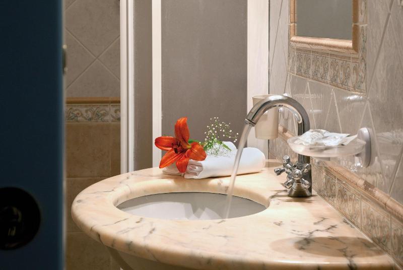Hotel Reginella Positano - Oda