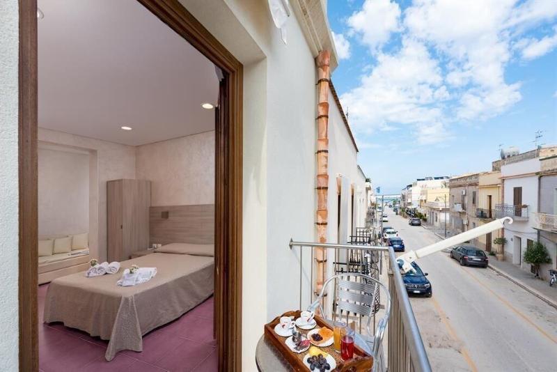 Hotel Biancolilla - Oda
