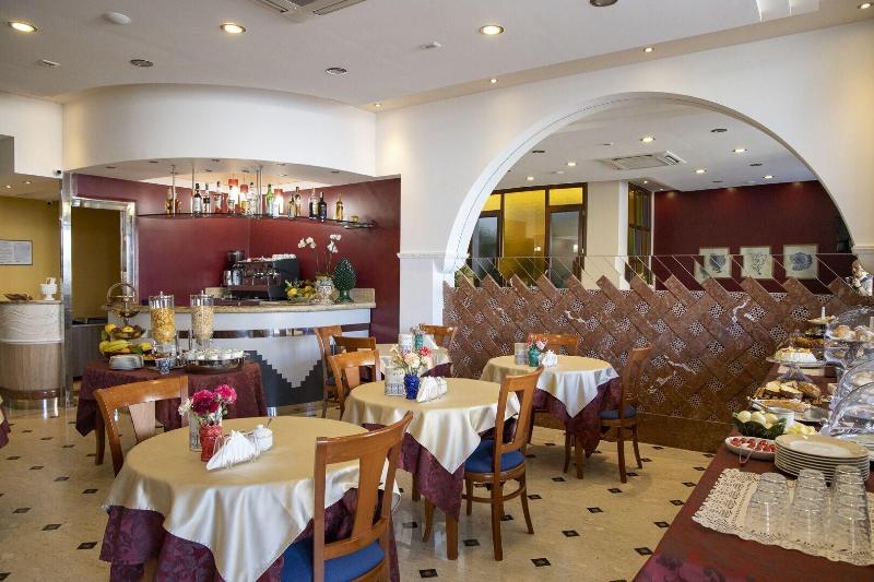 Hotel Riva Del Sole - Restoran