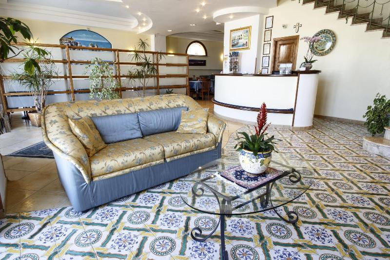 Hotel Cala Marina - Lobi
