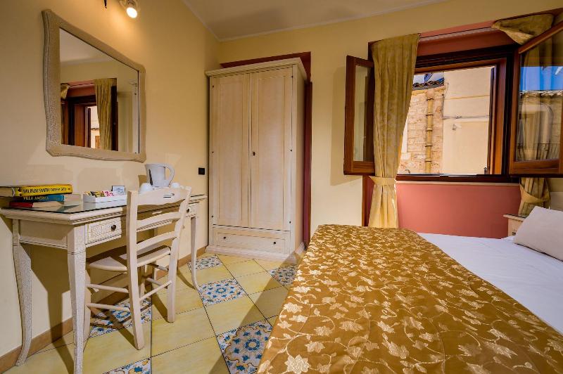 Hotel Cala Marina - Oda
