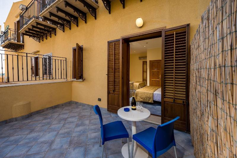 Hotel Cala Marina - Oda