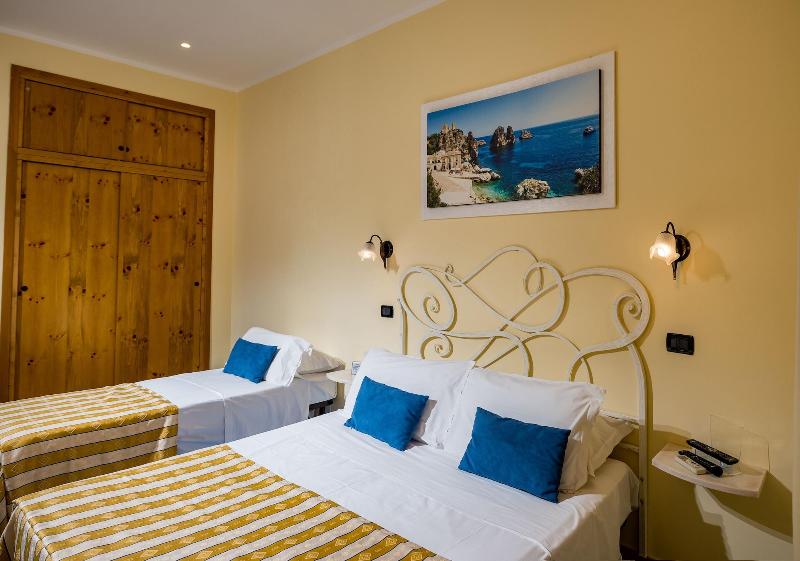 Hotel Cala Marina - Oda