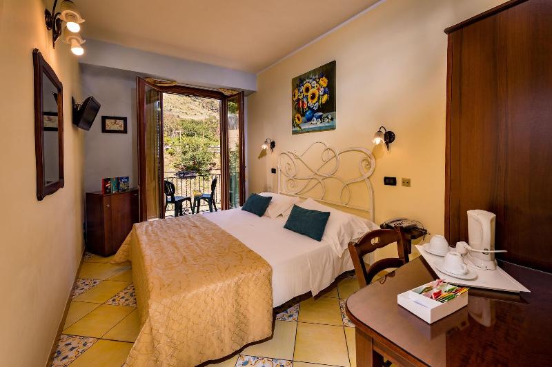 Hotel Cala Marina - Oda