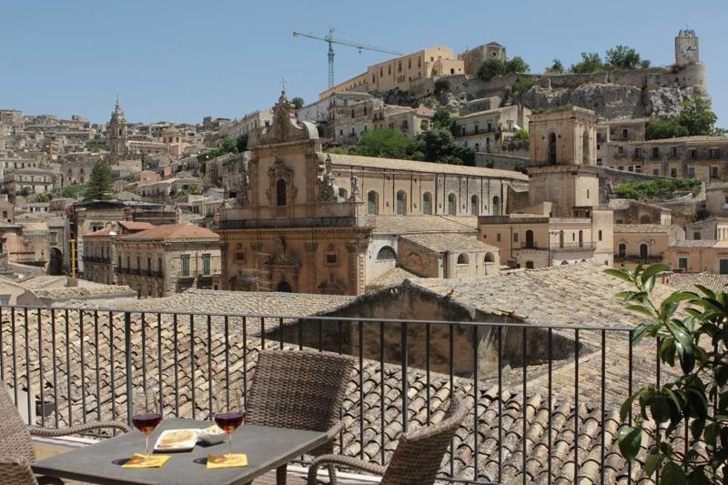 Le Magnolie Hotel Modica - Teras