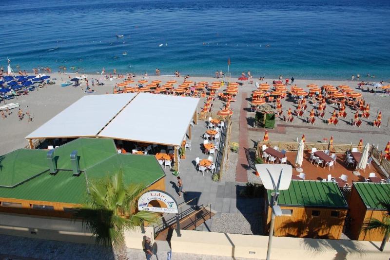 Maniel Beach Hotel - Plaj