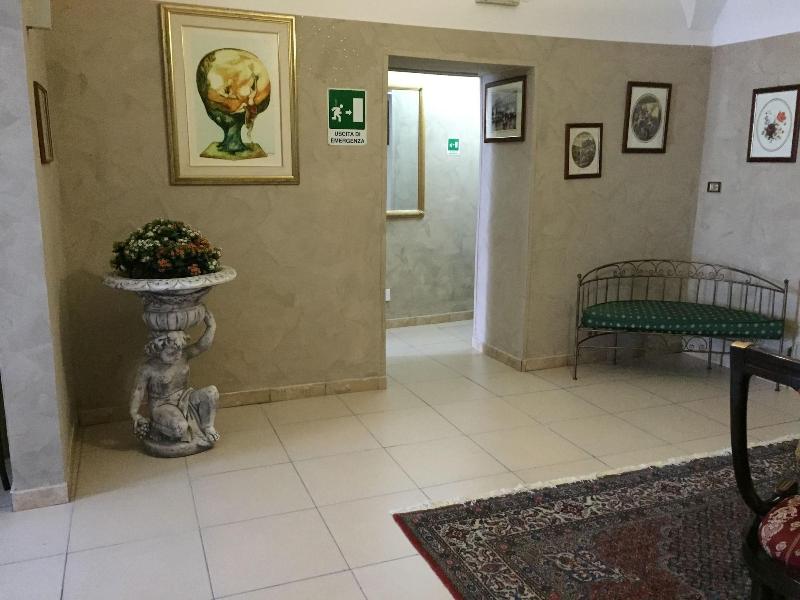 Hotel Centrale Europa - Lobi