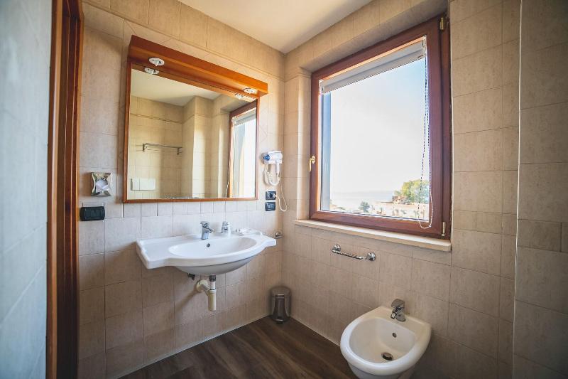 Hotel Continental - Oda