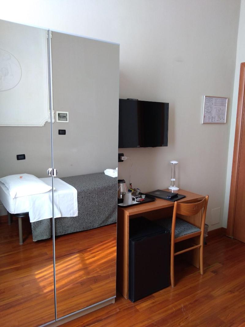 Hotel Twenty Nine - Oda