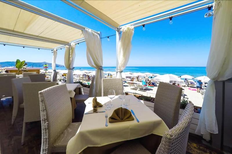 Le Tre Caravelle Hotel - Plaj