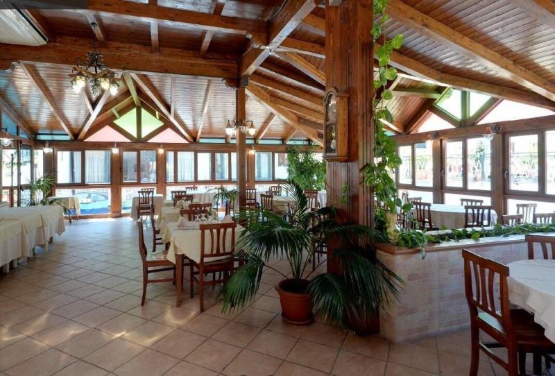 Le Tre Caravelle Hotel - Restoran