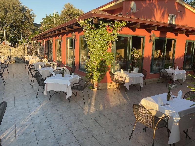 Hotel Borgo Di Santa Barbara - Restoran
