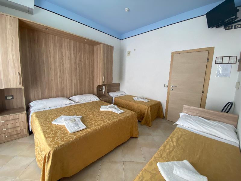 Hotel Nanni Garni - Oda