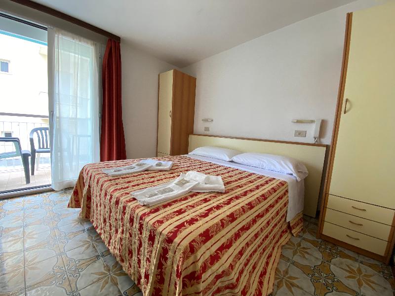 Hotel Nanni Garni - Oda