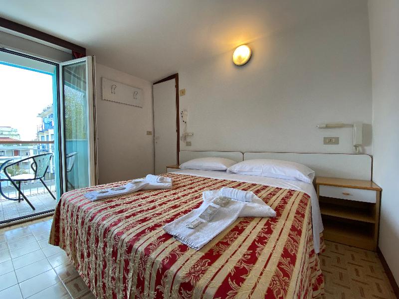 Hotel Nanni Garni - Oda