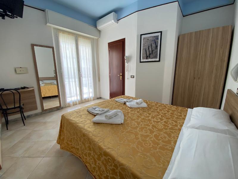 Hotel Nanni Garni - Oda