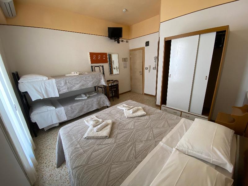 Hotel Nanni Garni - Oda
