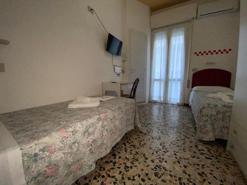 Hotel Nanni Garni - Oda
