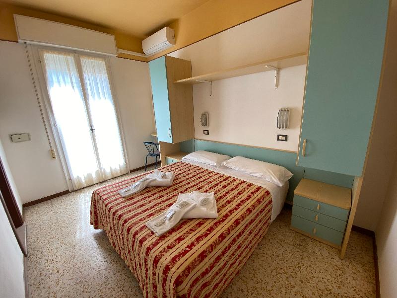 Hotel Nanni Garni - Oda