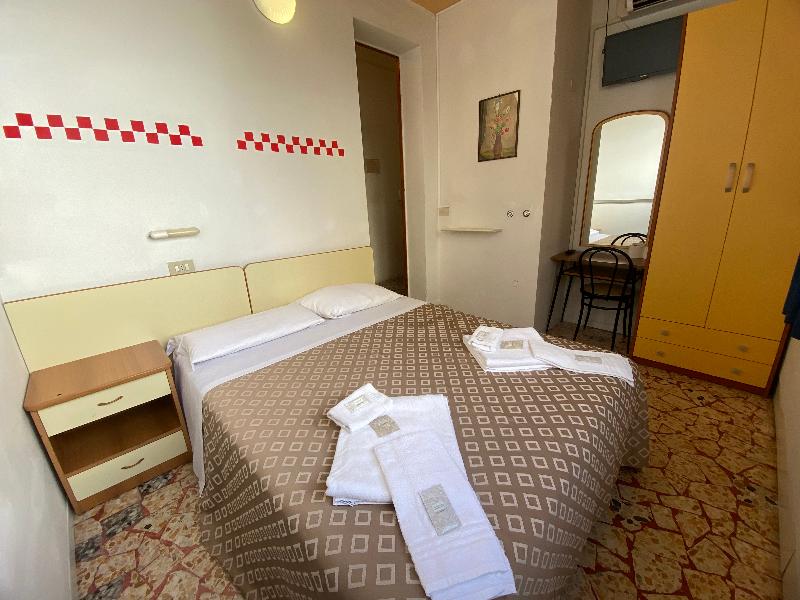 Hotel Nanni Garni - Oda