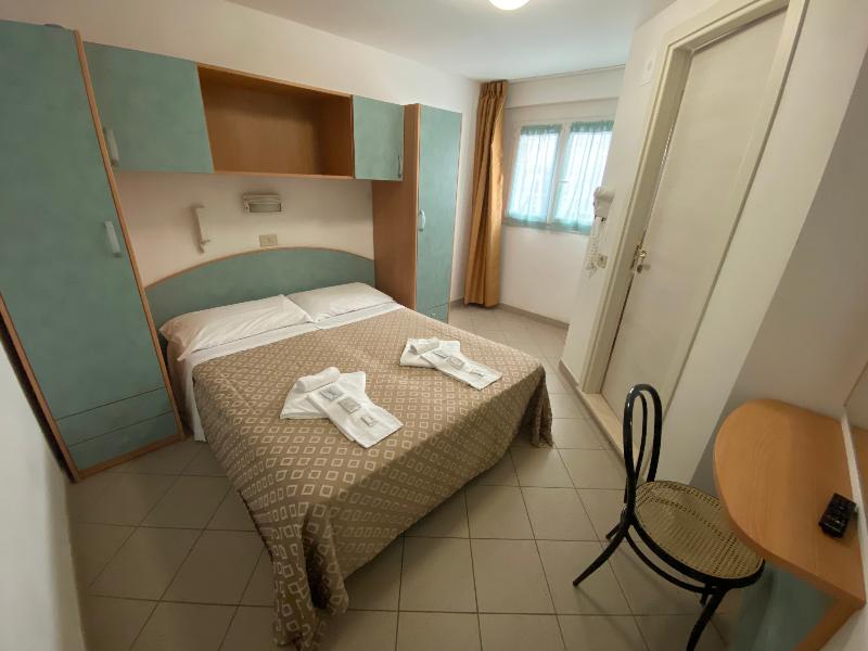 Hotel Nanni Garni - Oda