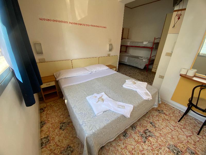 Hotel Nanni Garni - Oda