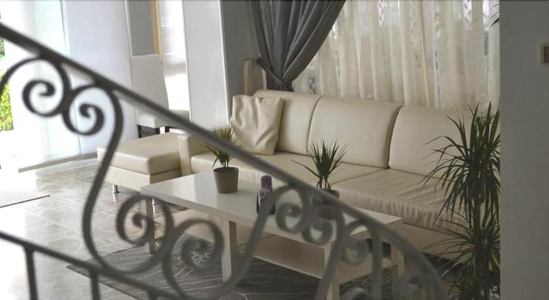 Hotel Ermeti - Lobi