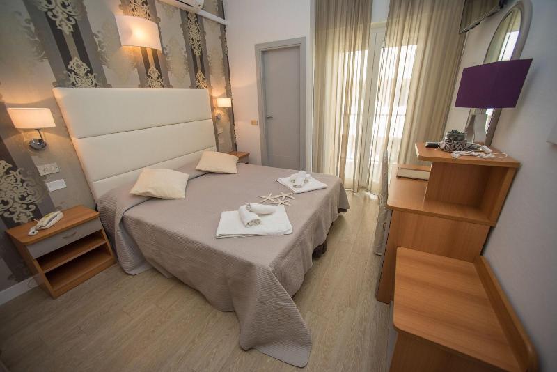 Hotel Ermeti - Oda