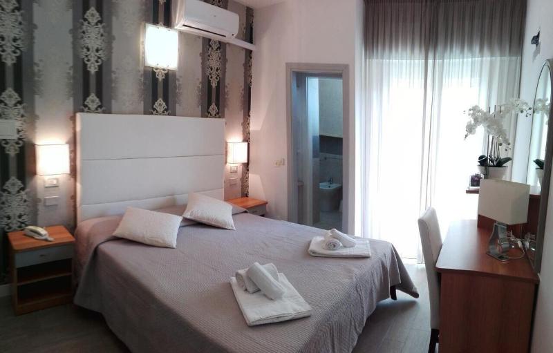 Hotel Ermeti - Oda