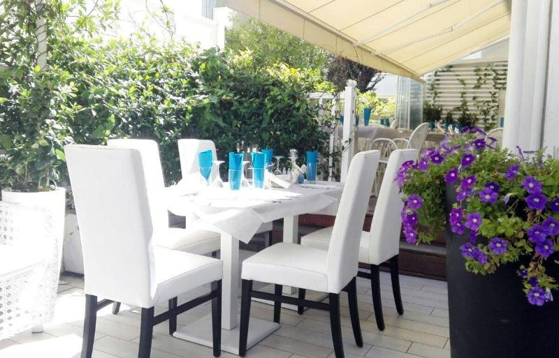 Hotel Ermeti - Restoran