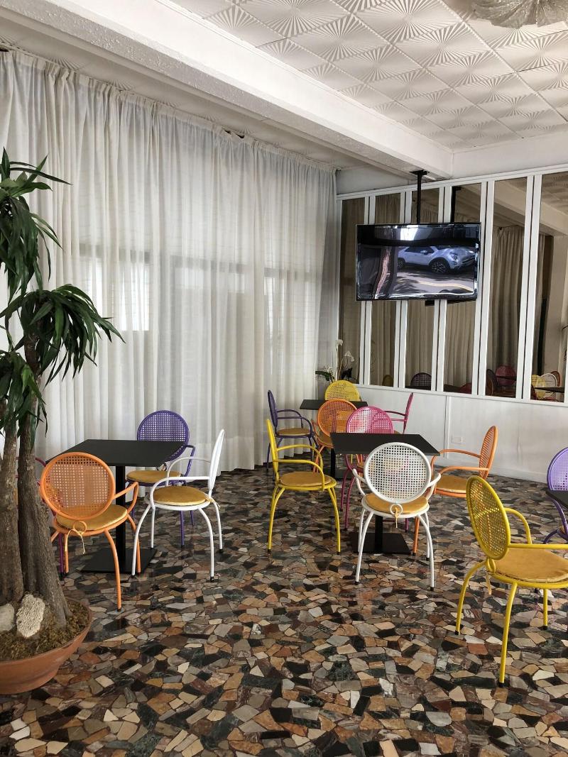 Hotel Marlisa Pier - Lobi
