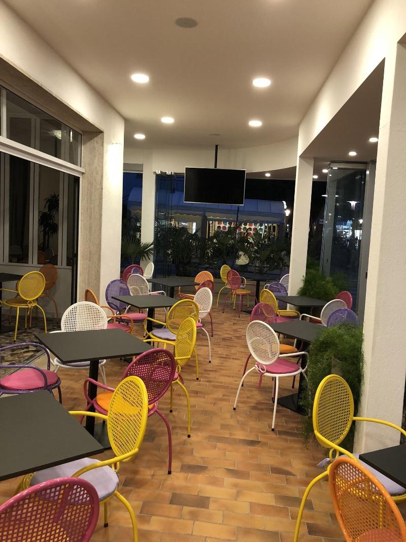 Hotel Marlisa Pier - Restoran