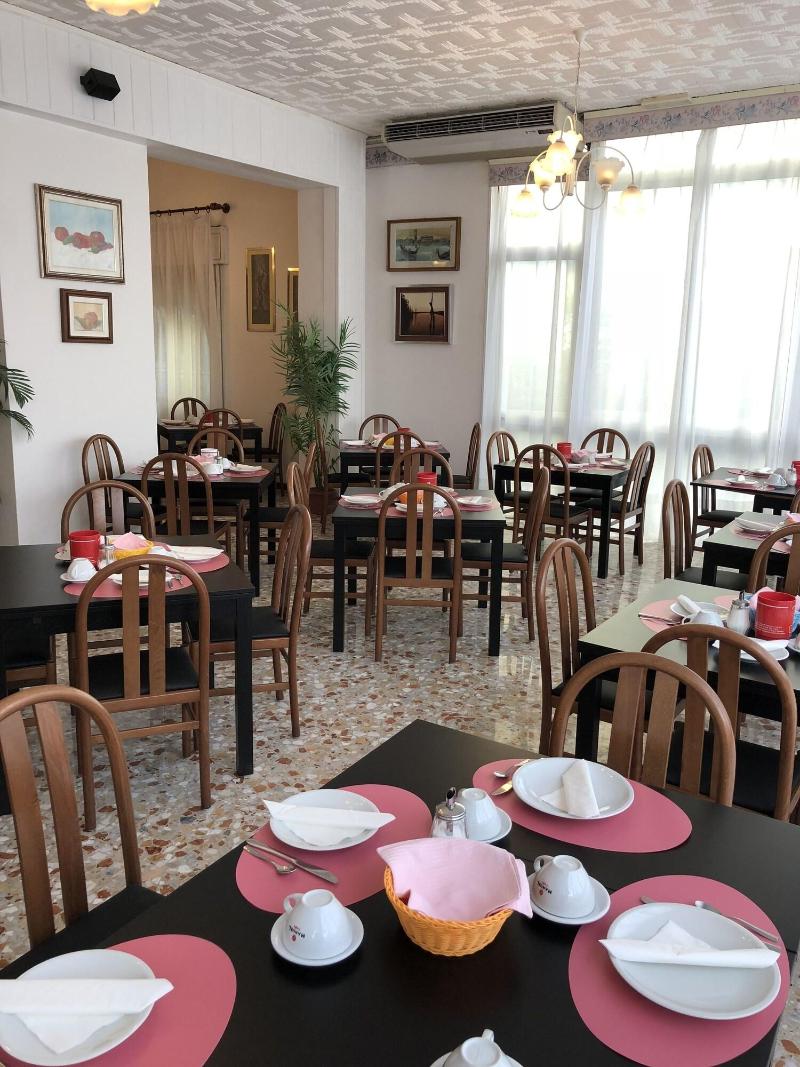 Hotel Marlisa Pier - Restoran