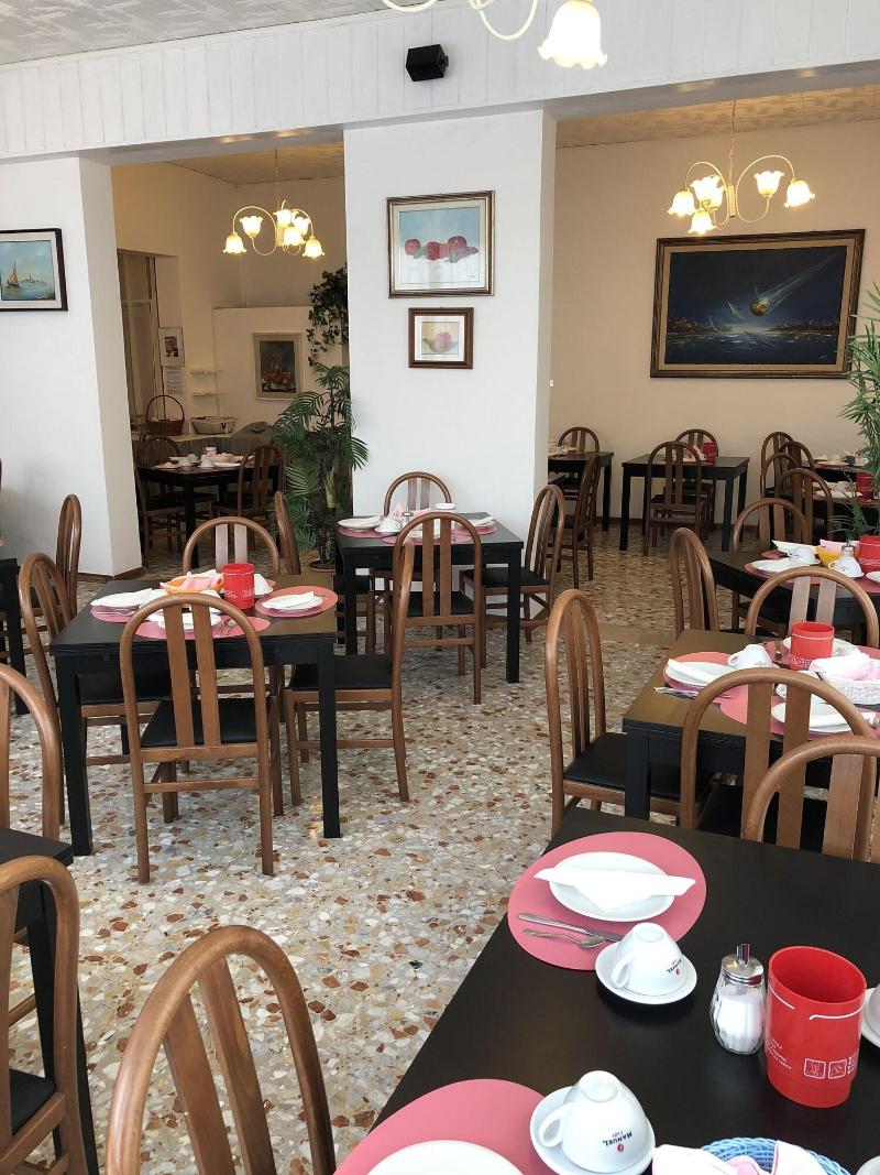 Hotel Marlisa Pier - Restoran