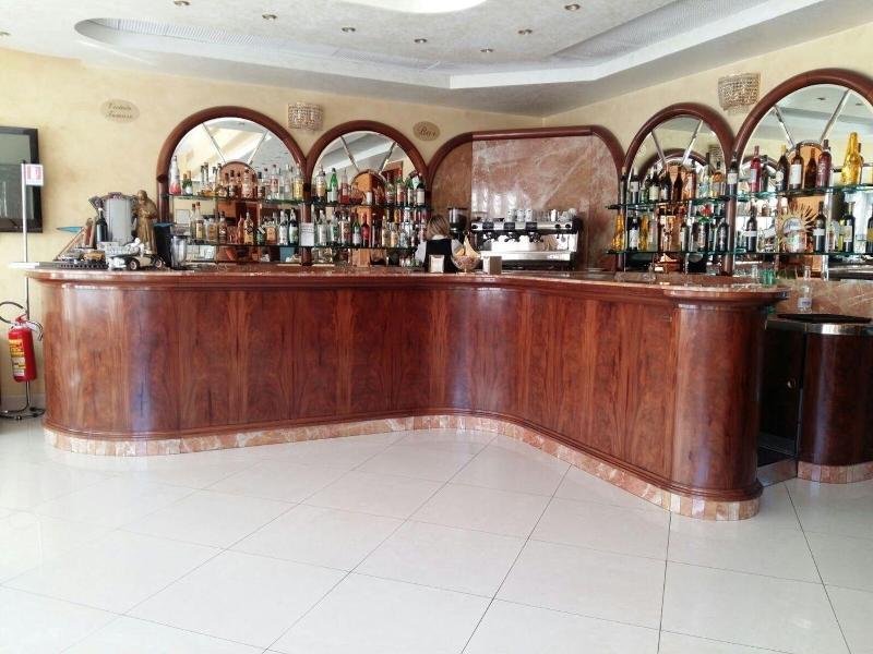 Hotel Riva Del Sole - Bar