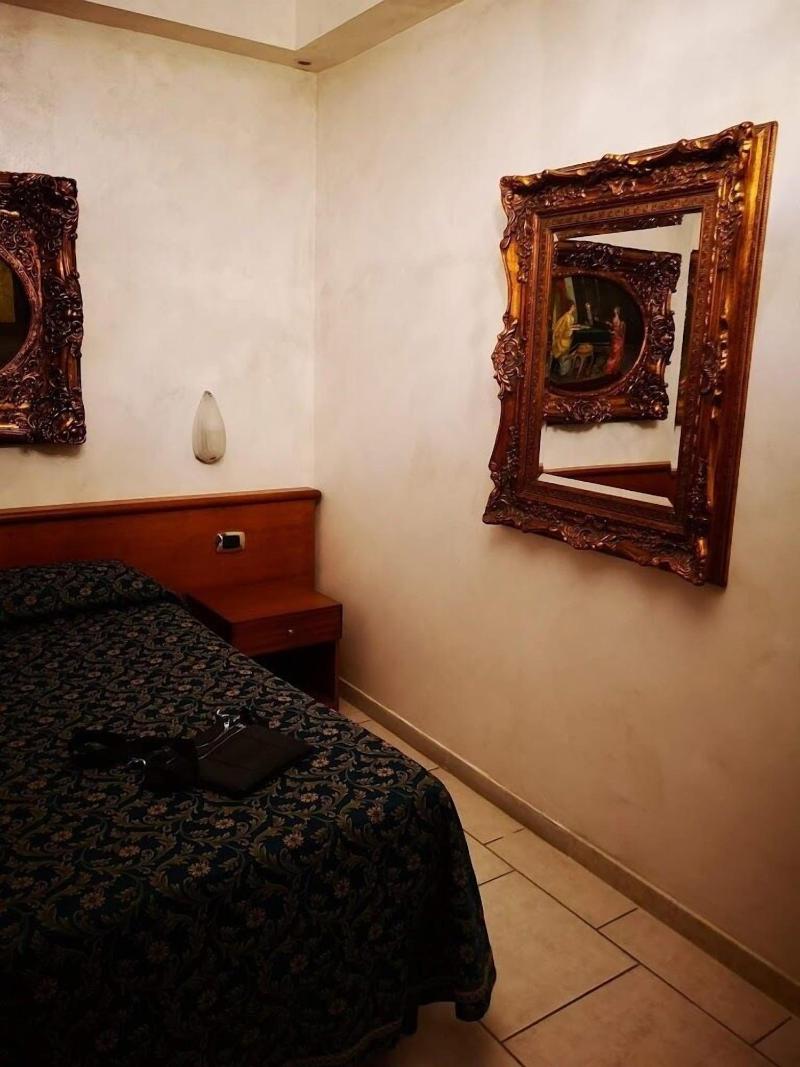 Hotel Riva Del Sole - Oda