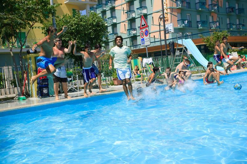 Hotel Holiday Park - Aktivite