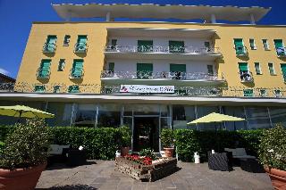Hotel Holiday Park otel fotoğrafı