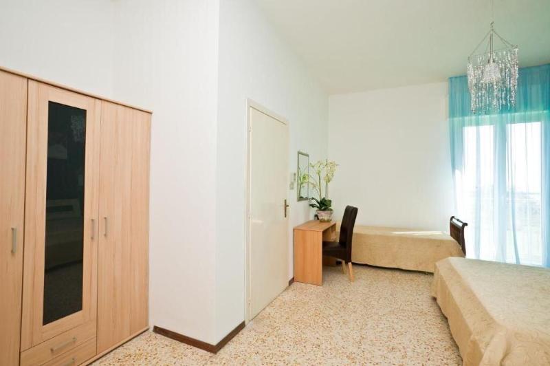 Hotel Holiday Park - Oda