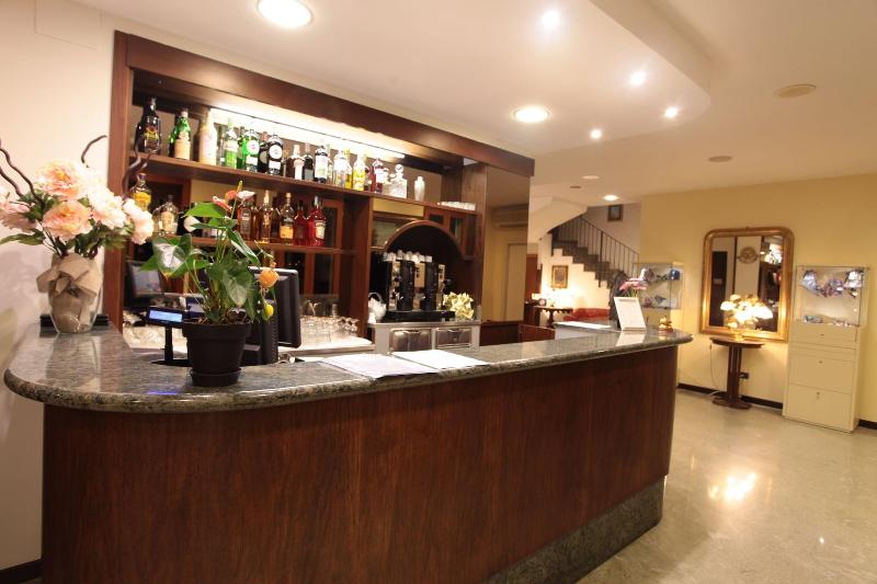 Meridiana Boutique Hotel - Bar