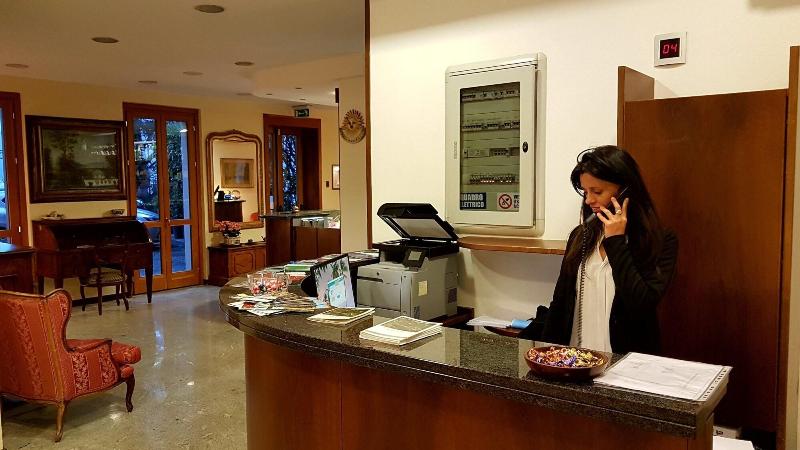Meridiana Boutique Hotel - Lobi
