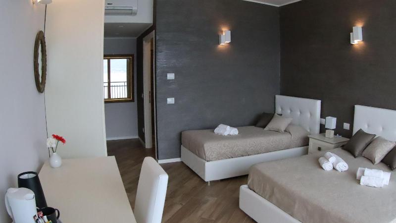 Meridiana Boutique Hotel - Oda