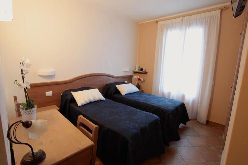 Meridiana Boutique Hotel - Oda