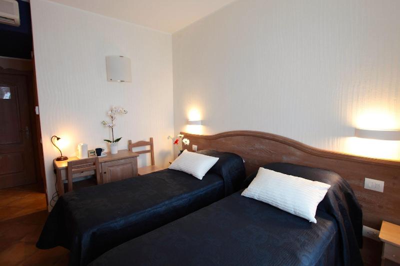 Meridiana Boutique Hotel - Oda