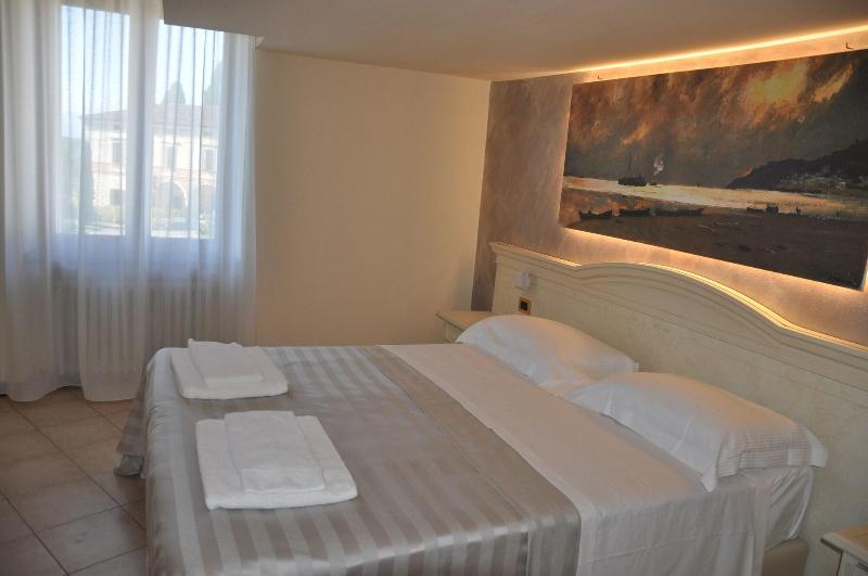 Hotel San Lorenzo - Oda